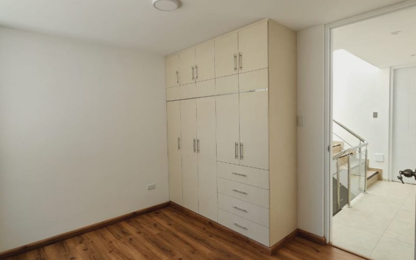 EN VENTA HERMOSA CASA DE ESTRENO EN CAMPO VERDE CERRO COLORADO