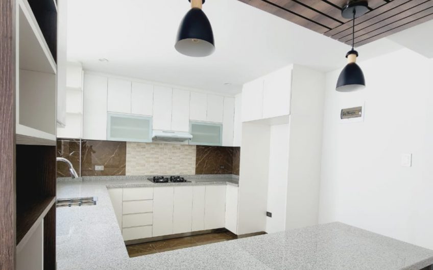 EN VENTA HERMOSA CASA DE ESTRENO EN CAMPO VERDE CERRO COLORADO