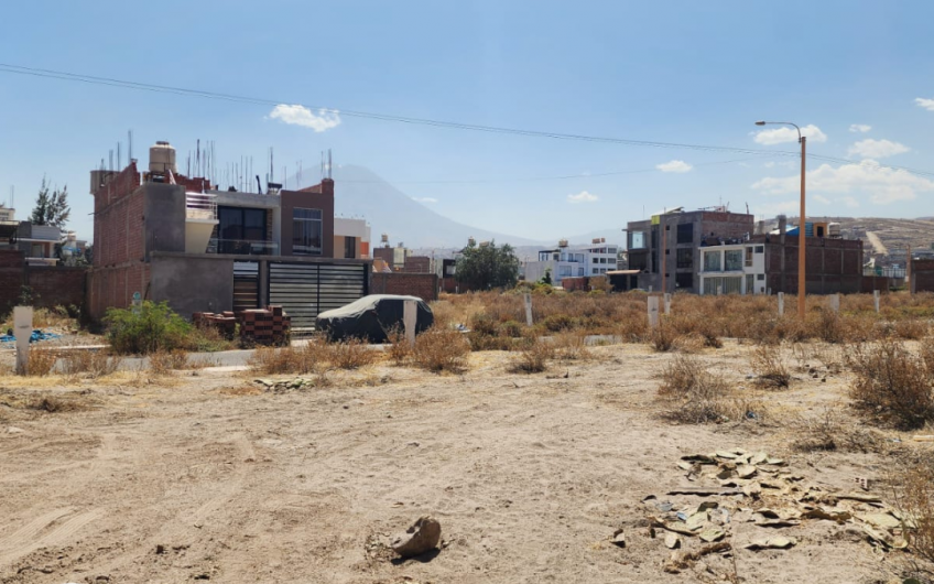 EN VENTA BONITO TERRENO EN URB. EL NOPAL CHARACATO