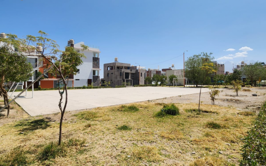 EN VENTA BONITO TERRENO EN URB. EL NOPAL CHARACATO