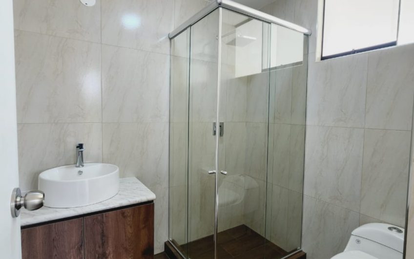 EN VENTA HERMOSA CASA DE ESTRENO EN CAMPO VERDE CERRO COLORADO