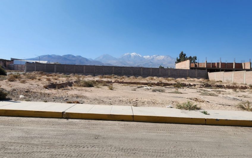 EN VENTA AMPLIO Y ESTRATEGICO TERRENO INDUSTRIAL EN RIO SECO