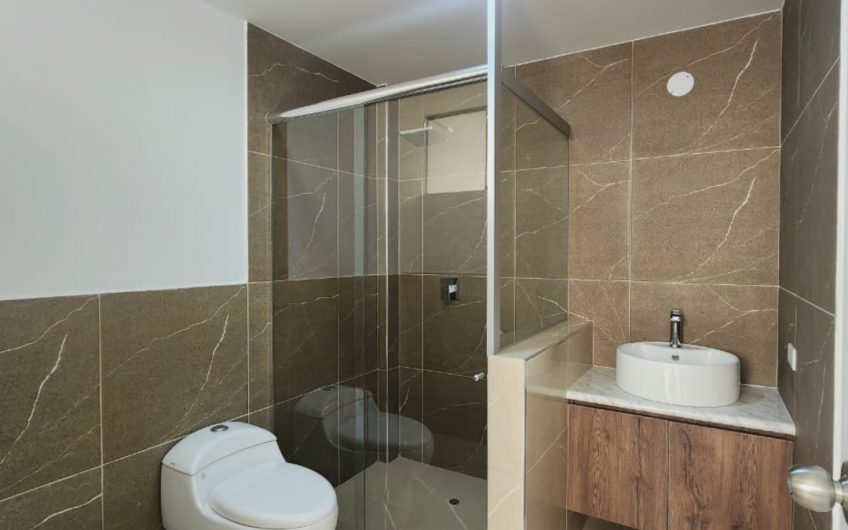 EN VENTA HERMOSA CASA DE ESTRENO EN CAMPO VERDE CERRO COLORADO