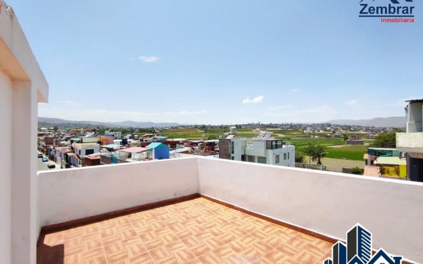EN VENTA MODERNA CASA EN ESQUINA DE 4 NIVELES CON LINDOS ACABADOS EN JLBYR