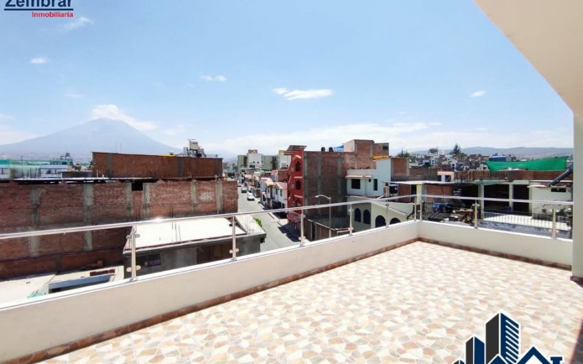 EN VENTA MODERNA CASA EN ESQUINA DE 4 NIVELES CON LINDOS ACABADOS EN JLBYR