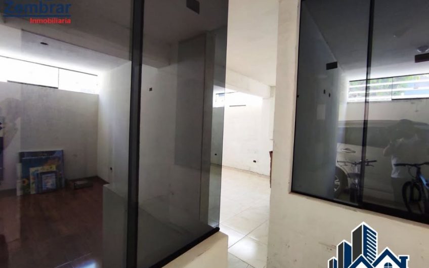 EN VENTA MODERNA CASA EN ESQUINA DE 4 NIVELES CON LINDOS ACABADOS EN JLBYR