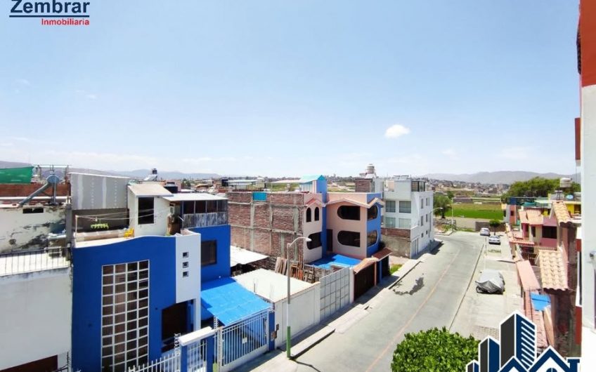 EN VENTA MODERNA CASA EN ESQUINA DE 4 NIVELES CON LINDOS ACABADOS EN JLBYR