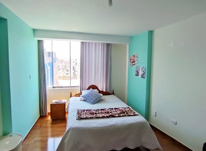 EN VENTA MODERNA CASA EN ESQUINA DE 4 NIVELES CON LINDOS ACABADOS EN JLBYR