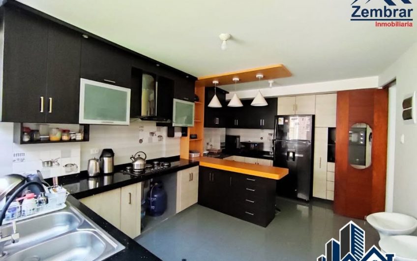 EN VENTA MODERNA CASA EN ESQUINA DE 4 NIVELES CON LINDOS ACABADOS EN JLBYR