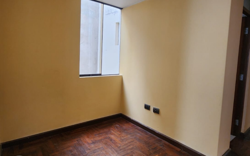 EN VENTA BONITO Y SUPER AMPLIO DEPARTAMENTO EN RESIDENCIAL PRIVADA EN CAYMA