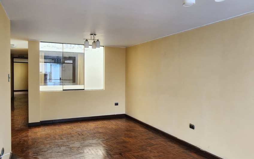 EN VENTA BONITO Y SUPER AMPLIO DEPARTAMENTO EN RESIDENCIAL PRIVADA EN CAYMA