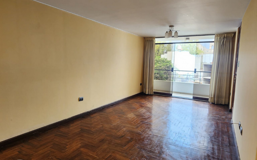 EN VENTA BONITO Y SUPER AMPLIO DEPARTAMENTO EN RESIDENCIAL PRIVADA EN CAYMA