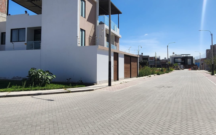 🌿🌿EN VENTA LINDOS Y AMPLIOS TERRENOS EN MODERNA Y EXCLUSIVA RESIDENCIAL🌿🌿